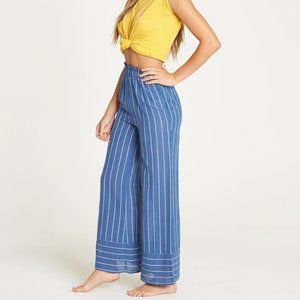 Blue & White Stripe Flip Out Lounge Pants - Women